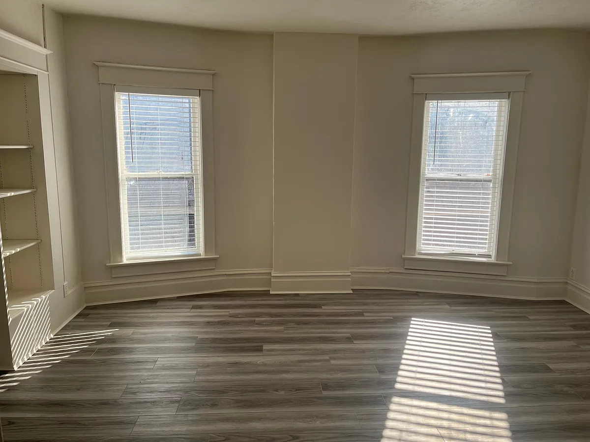 Building Photo - 604 S 500 E #4