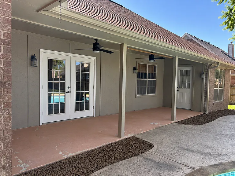 Covered Patio with dual fans