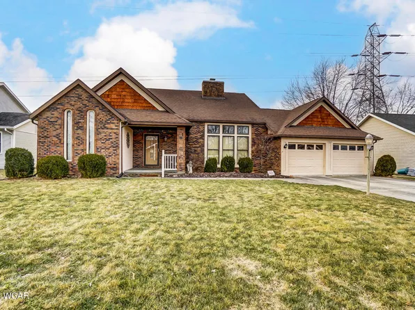 1765 Robin Hood Dr, Lima, OH 45805