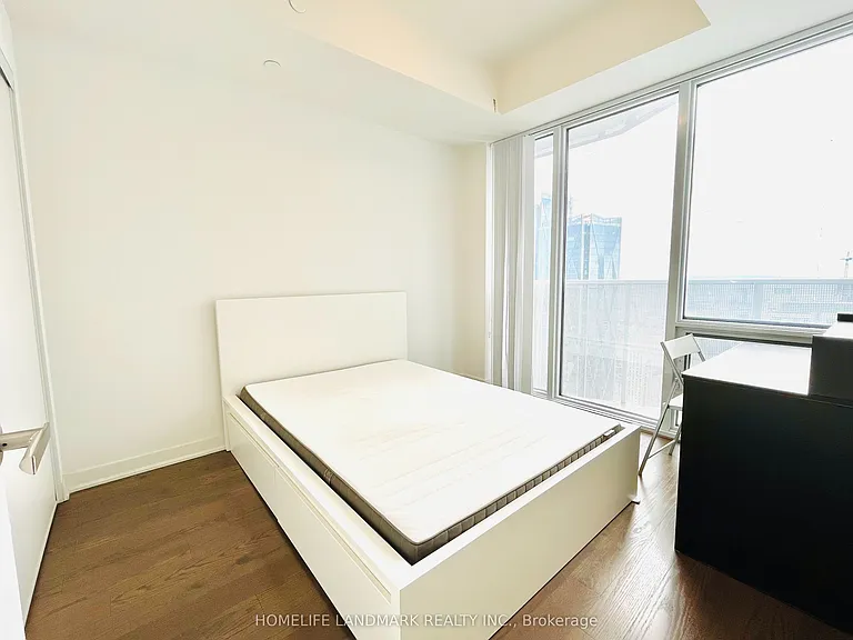 100 Harbour St #6105 — Photo 9