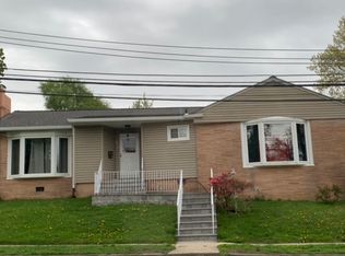 330 Wendover Rd, Yonkers, NY 10704