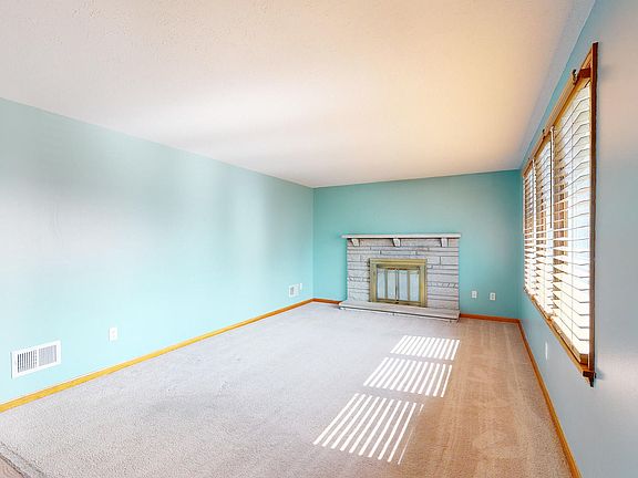 4th image of 5207 Twinkle Dr