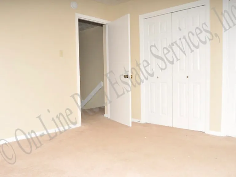 701 Navarro Dr #B — Photo 6