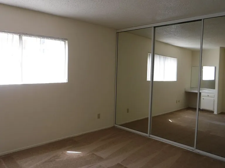 4062 Shasta St — Photo 7