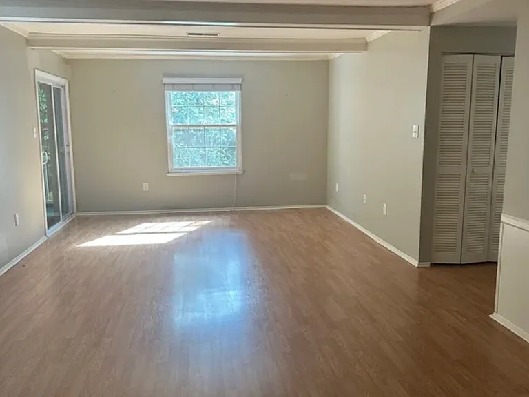 925 Cleveland St #102 — Photo 3
