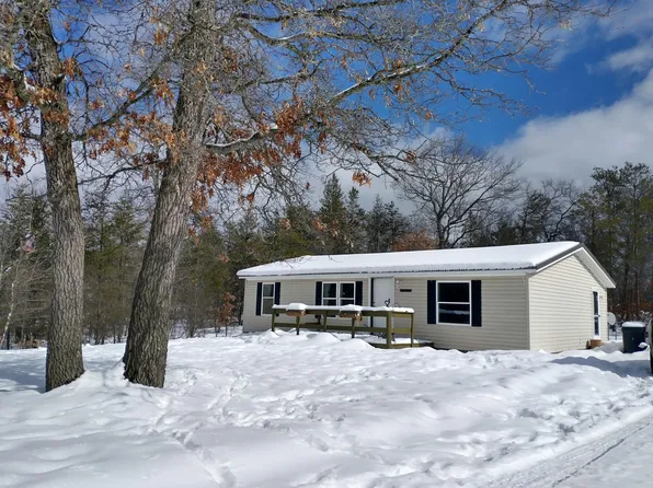 7205 Tuscarora Cir, Indian River, MI 49749