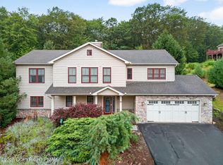77 Longview Dr, Lake Harmony, PA