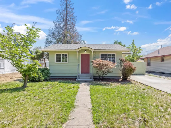 607 S 14th Ave, Yakima, WA 98902