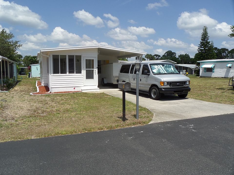 1st image of 14 Las Palmas Dr