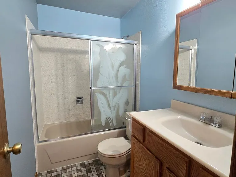 1150 Bacchus Dr #B — Photo 10