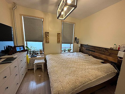 5th image of 46 Eldridge St APT 2