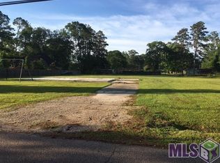 8820 Hill Dr, Baton Rouge, LA 70809