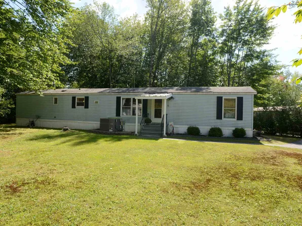 17 Brownstone Lane, Rochester, NH 03867