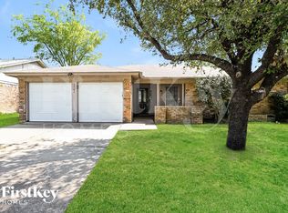 7508 Evergreen Dr, Watauga, TX 76148