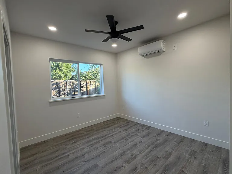 2908 Fallwood Ln #B — Photo 7
