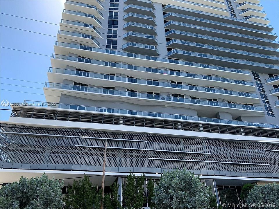 1st image of 1010 SW 2nd Ave Unit 1605