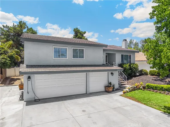 30833 Burning Tree Dr, Canyon Lake, CA 92587