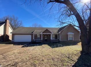 5028 Ross Rd, Memphis, TN 38141