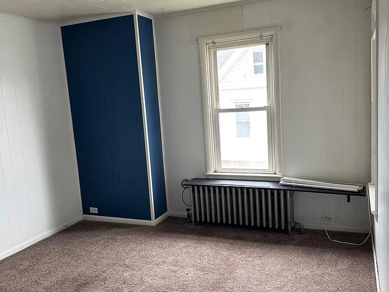 23 S Hess St #B — Photo 3