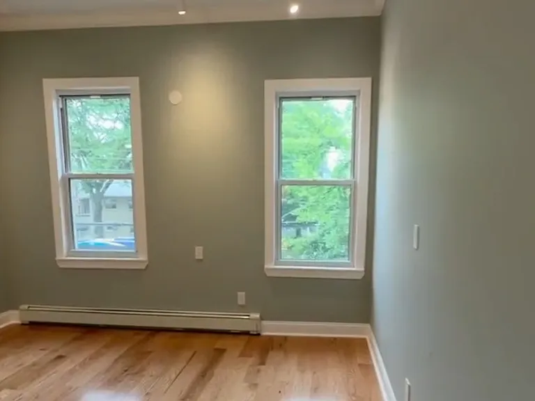 Landscape Ave — Photo 8