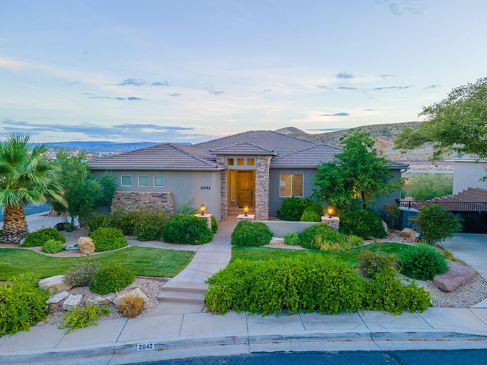 1st image of 2042 E Westcliff Dr