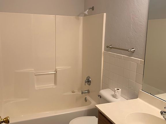 5th image of 5712 Tall Pines Pkwy APT 4