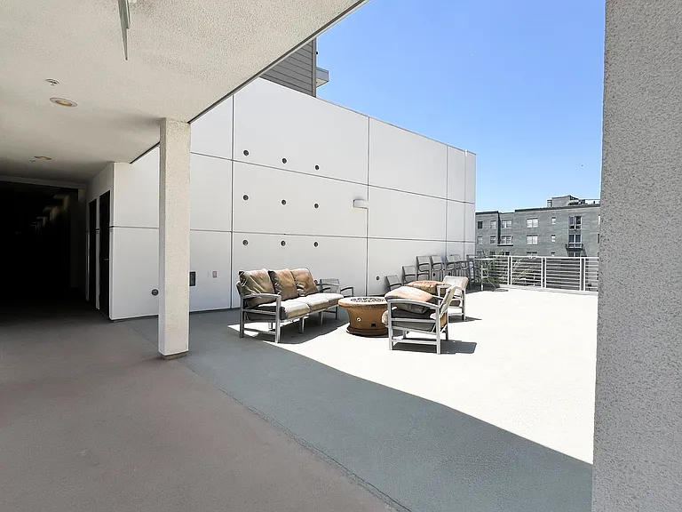 238 S Arroyo Pkwy — Photo 20