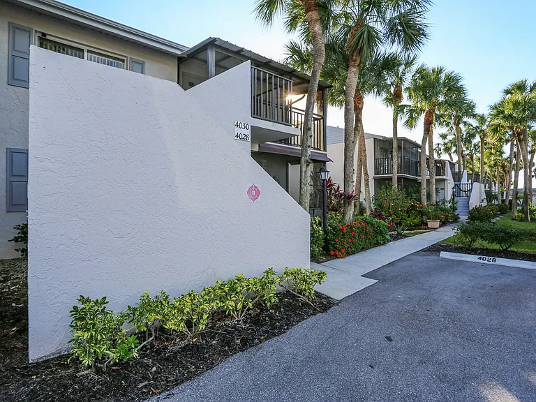 4030 Northlight Dr — Photo 41