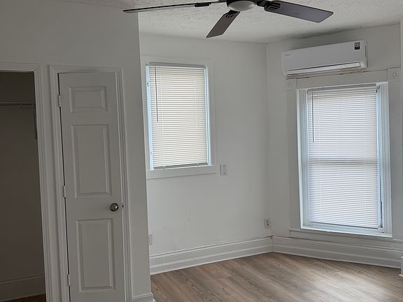 2nd image of 124 W College St #6