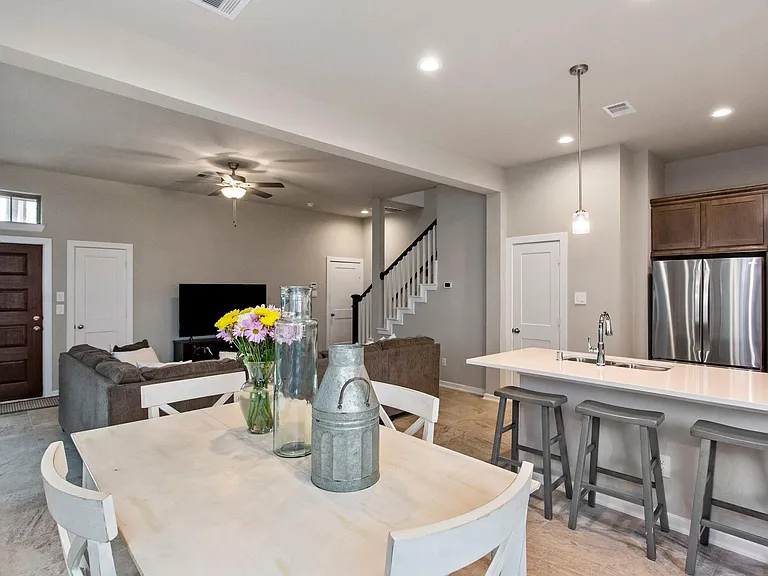 1531 Rustling Creek Dr — Photo 7