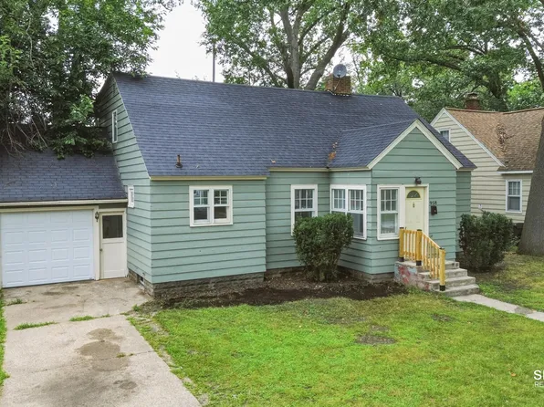 958 Ada Ave, Muskegon, MI 49442