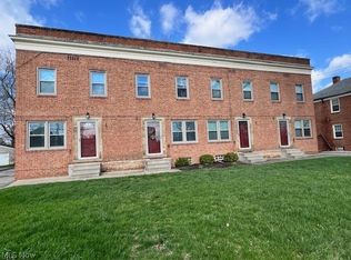 2848 Wooster Rd, Rocky River, OH 44116