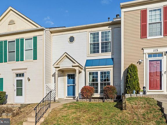 2nd image of 116 Paddington Way NE