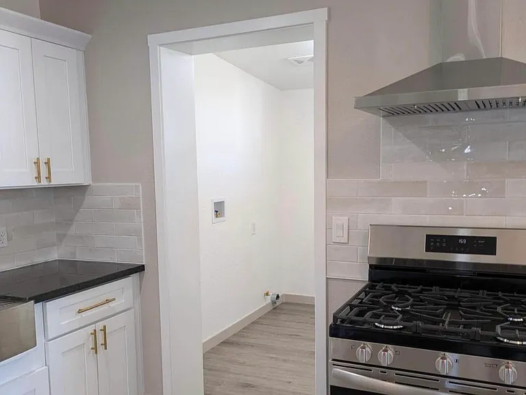 513 N Lincoln Ave — Photo 3