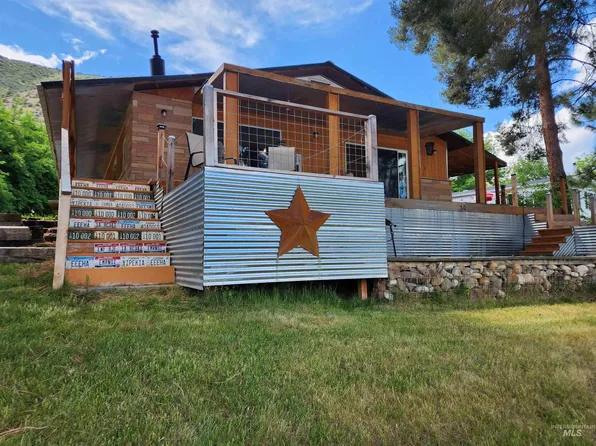 15-17 Nineteen Gardena Ln, Horseshoe Bend, ID 83629