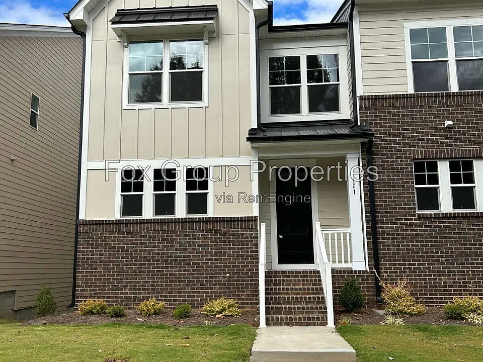 108 Glencoe Ln #101