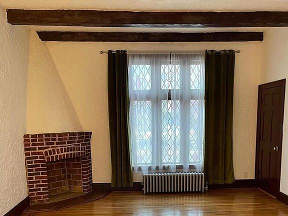 2nd image of 21525 Murdock Ave