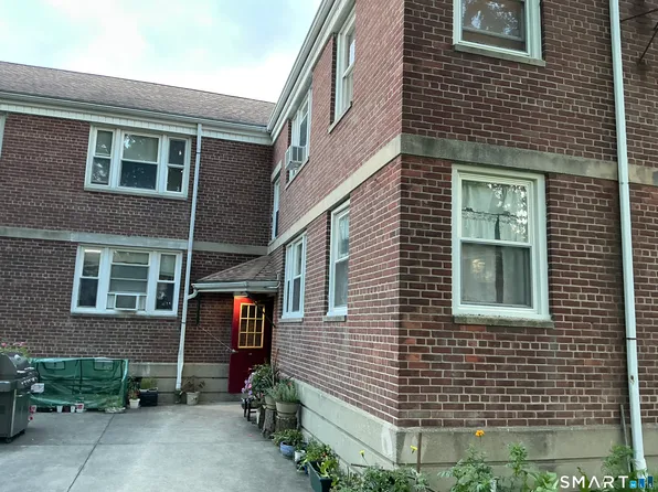 340 North Bishop, Bld 95 Avenue #28, Bridgeport, CT 06610