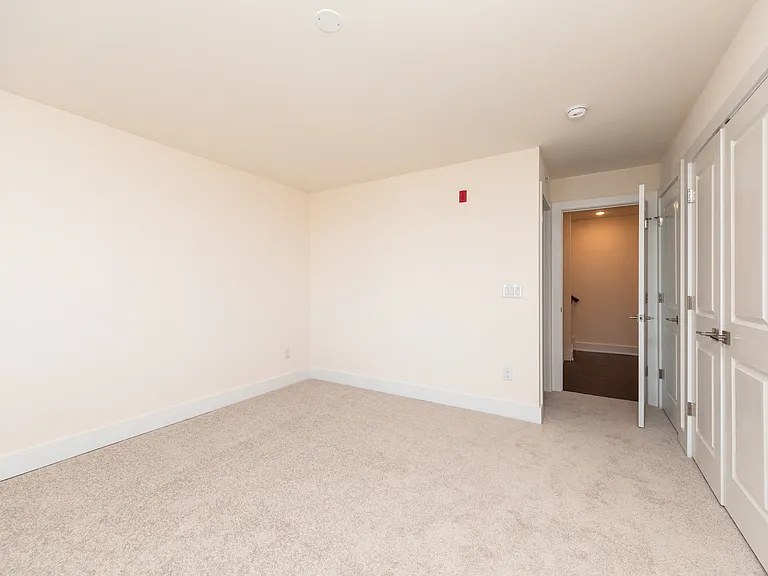 2445 N Front St #3 — Photo 20