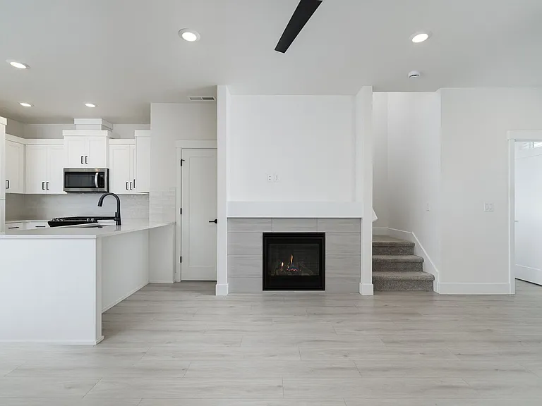 20869 SE Denver Dr — Photo 8