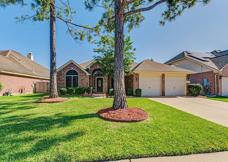1st image of 3511 Pemberton Dr