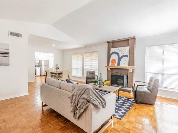 10558 High Hollows Dr APT 243, Dallas, TX 75230