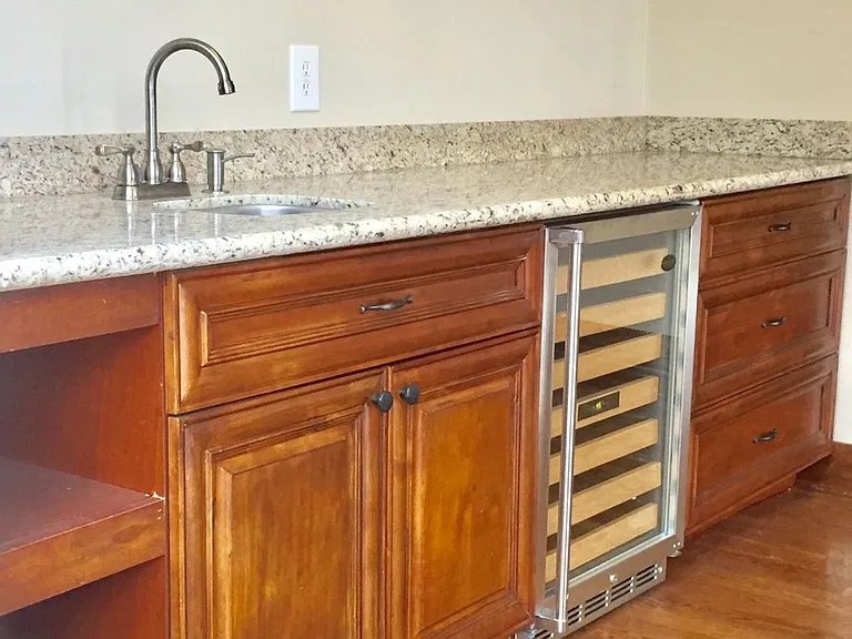 Bar area, located by the dining room leading to the kitchen.