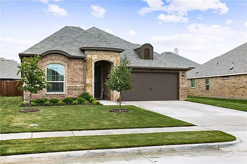 260 Hilltop Dr Photo 1