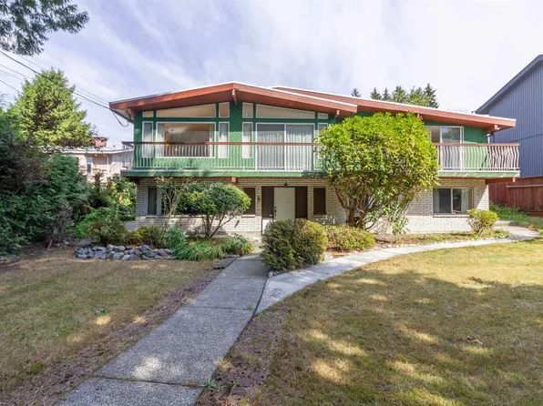 7107 Broadway, Burnaby, BC V5A 1R7