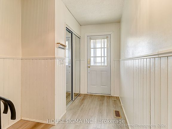 2nd image of 927 Burns St W #29