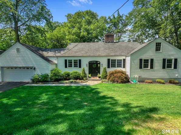 34 River Road, North Haven, CT 06473