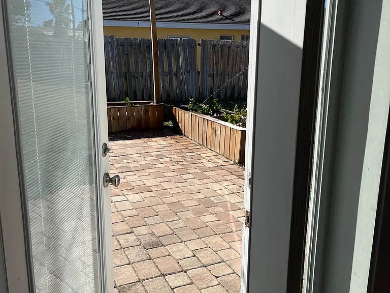 39 Sandra Dr — Photo 27