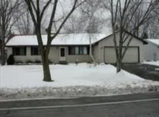 9021 75th St S, Cottage Grove, MN 55016