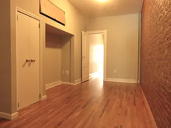 Rented by Rennit Inc.